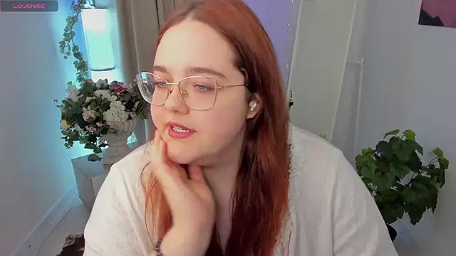 Snapshot of Neko_Moor chatting on 10.02.25 Neko Moor online show from 10.02.25