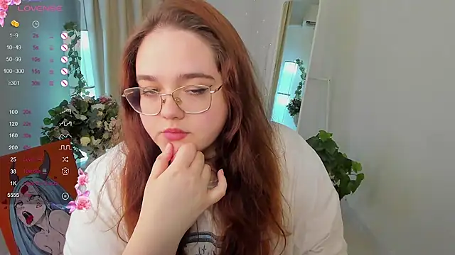 Snapshot of Neko_Moor chatting on 11.18.25 Neko Moor online show from 11.18.25