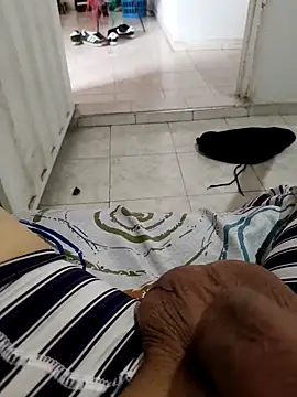 Snapshot of Exoticovergon chatting on 04.12.26 Exoticovergon online show from 04.12.26