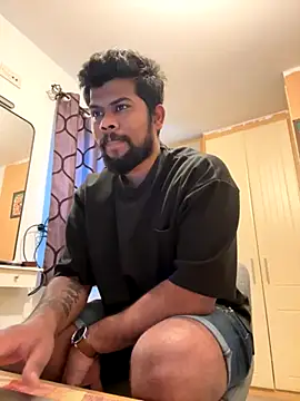 Snapshot of CrazyShashank chatting on 09.30.25 CrazyShashank online show from 09.30.25