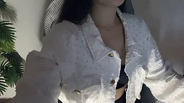 LiLi Sweetie online show from 11.03.25