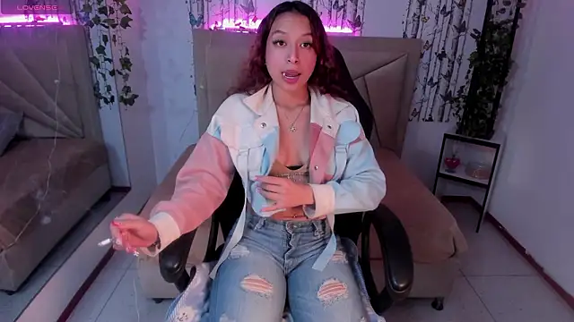 Snapshot of anna_moon11 chatting on 03.12.26 anna moon11 online show from 03.12.26