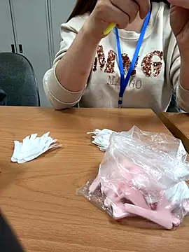 PhuongNhi21 online show from 10.24.25