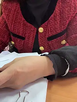 PhuongNhi21 online show from 11.29.25