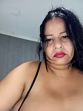 Snapshot of RosenRot07 chatting on 11.02.25 RosenRot07 online show from 11.02.25