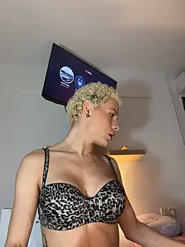 Valeriathonson online show from 03.02.26