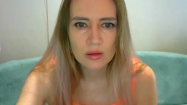 Snapshot of JessFoxxx chatting on 03.24.26 JessFoxxx online show from 03.24.26