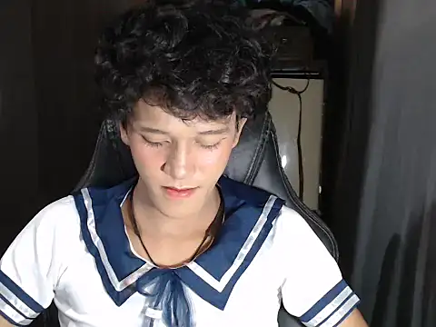 Snapshot of kenbigcockxx chatting on 10.07.25 kenbigcockxx online show from 10.07.25
