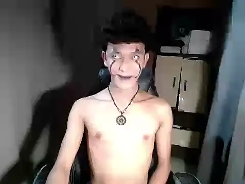 Snapshot of kenbigcockxx chatting on 10.29.25 kenbigcockxx online show from 10.29.25