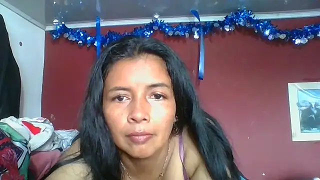 Snapshot of DianaOchoa_ chatting on 12.19.25 DianaOchoa online show from 12.19.25