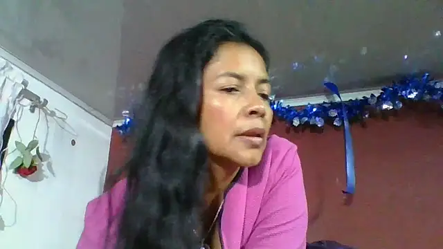 Snapshot of DianaOchoa_ chatting on 01.12.26 DianaOchoa online show from 01.12.26