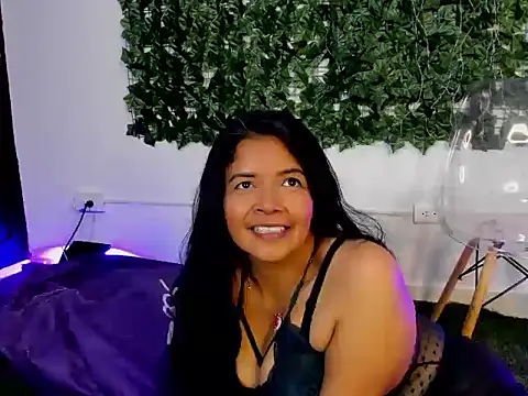 Snapshot of DianaOchoa_ chatting on 04.12.26 DianaOchoa online show from 04.12.26