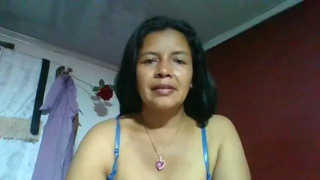 Snapshot of DianaOchoa_ chatting on 04.23.26 DianaOchoa online show from 04.23.26