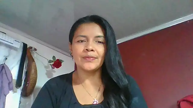 Snapshot of DianaOchoa_ chatting on 05.05.26 DianaOchoa online show from 05.05.26