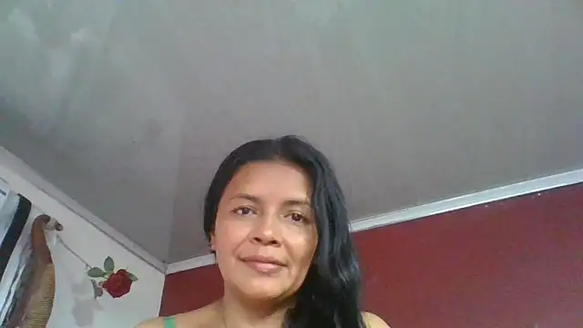 Snapshot of DianaOchoa_ chatting on 05.08.26 DianaOchoa online show from 05.08.26