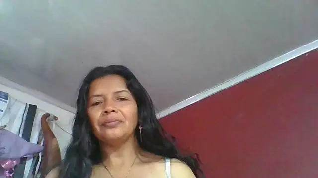 Snapshot of DianaOchoa_ chatting on 05.12.26 DianaOchoa online show from 05.12.26