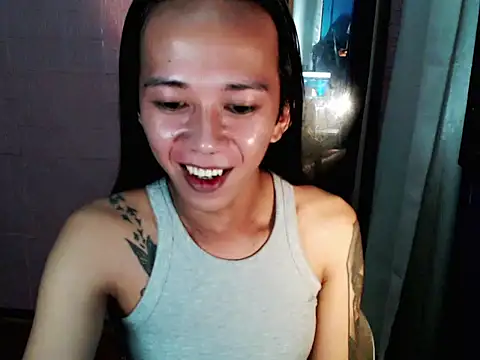 Snapshot of letsplaybeb chatting on 11.04.25 letsplaybeb online show from 11.04.25