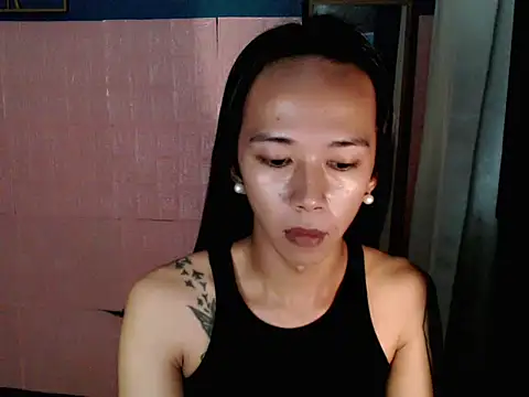 Snapshot of letsplaybeb chatting on 11.12.25 letsplaybeb online show from 11.12.25