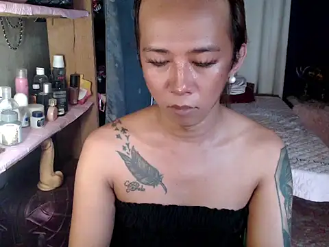 Snapshot of letsplaybeb chatting on 06.17.26 letsplaybeb online show from 06.17.26