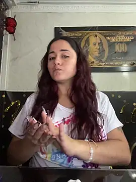 candy  fox  online show from 10.23.25