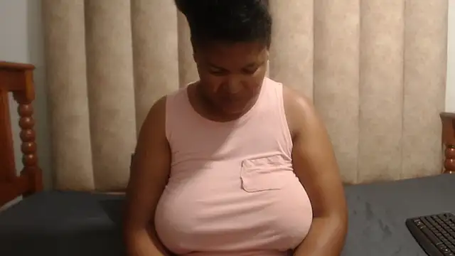 Snapshot of Sexybusty01 chatting on 05.16.26 Sexybusty01 online show from 05.16.26