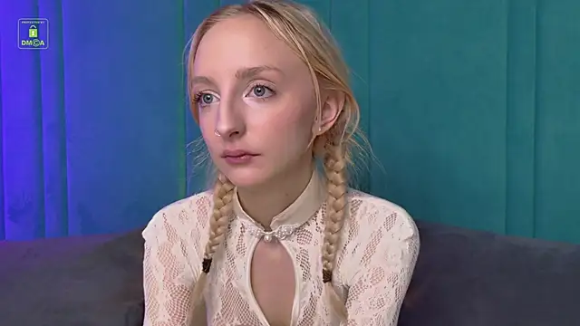 maya snow online show from 10.31.25