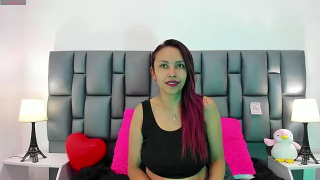 Snapshot of valeriasweet_ chatting on 09.23.25 valeriasweet  online show from 09.23.25