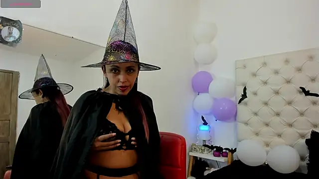 Snapshot of valeriasweet_ chatting on 10.12.25 valeriasweet  online show from 10.12.25