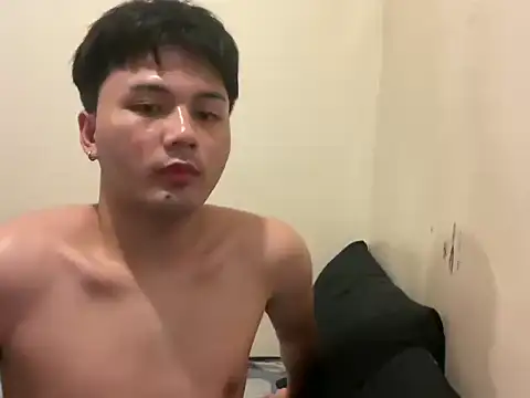 urasiantwink69 online show from 03.17.26