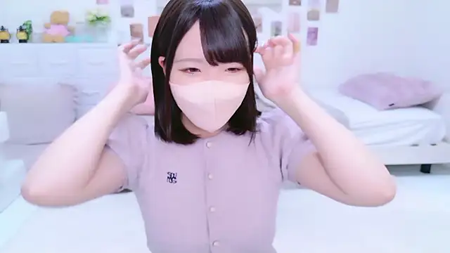 Snapshot of Anzu_xx chatting on 12.03.25 Anzu xx online show from 12.03.25