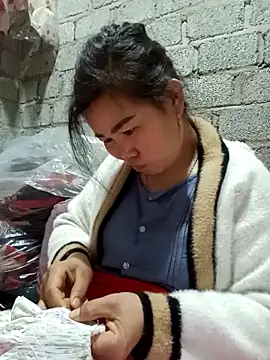 jienrrr online show from 10.23.25