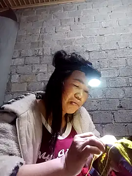 Snapshot of jienrrr chatting on 12.18.25 jienrrr online show from 12.18.25