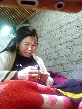 Snapshot of jienrrr chatting on 12.20.25 jienrrr online show from 12.20.25