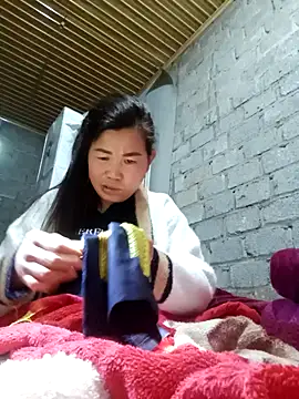 Snapshot of jienrrr chatting on 12.21.25 jienrrr online show from 12.21.25