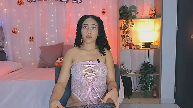 anitaglow online show from 10.24.25