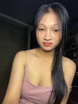 Snapshot of vyvy777 chatting on 09.28.25 vyvy777 online show from 09.28.25