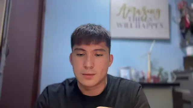 Snapshot of lovely_jay chatting on 11.10.25 lovely jay online show from 11.10.25