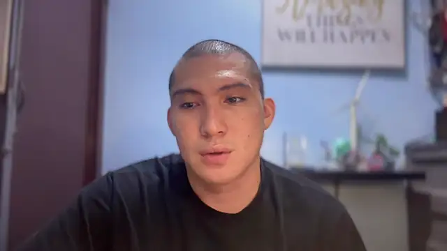 Snapshot of lovely_jay chatting on 11.19.25 lovely jay online show from 11.19.25