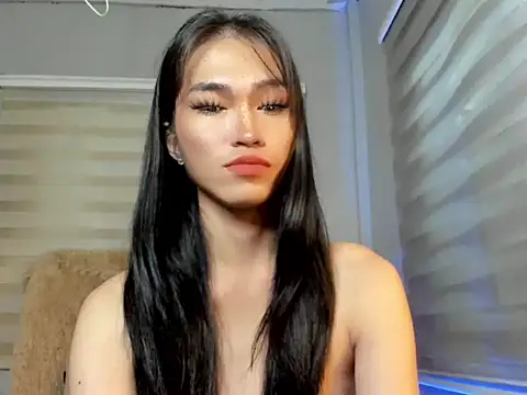 Snapshot of lovelychanel69xx chatting on 09.17.25 lovelychanel69xx online show from 09.17.25