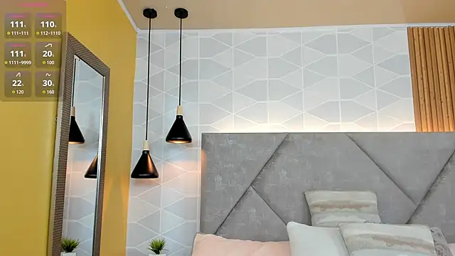 Snapshot of Jade_Whisper chatting on 11.07.25 Jade Whisper online show from 11.07.25