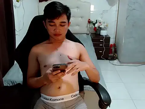 sexysam14 online show from 11.17.25