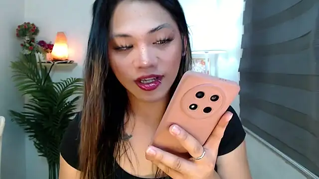 scarlett brownx69 online show from 10.18.25