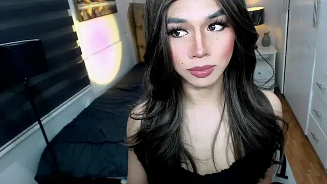 Snapshot of solana_imani chatting on 09.16.25 solana imani online show from 09.16.25