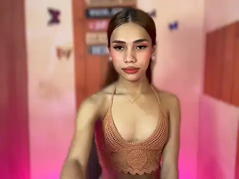 Snapshot of Lovelynikki03 chatting on 09.20.25 Lovelynikki03 online show from 09.20.25