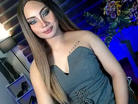 Snapshot of Bella_subhunterx chatting on 11.22.25 Bella subhunterx online show from 11.22.25