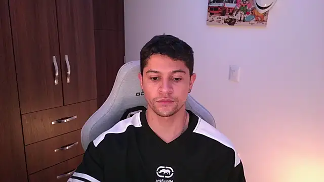 domsantiago  online show from 11.13.25