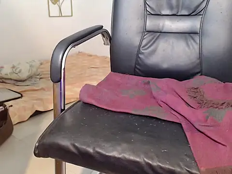 Snapshot of liannexfuckdoll chatting on 10.04.25 liannexfuckdoll online show from 10.04.25