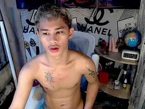 asianhardcock25 online show from 04.18.26