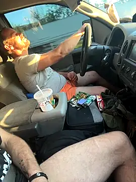 Snapshot of Bar_110221 chatting on 10.23.25 Bar 110221 online show from 10.23.25