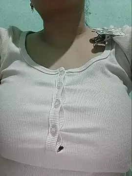 Shiny Babe online show from 05.26.26
